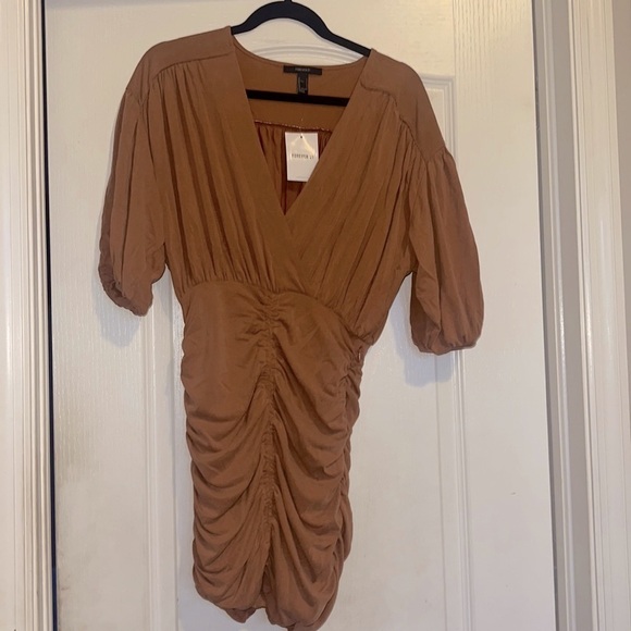 NWT  Forever 21 |Wrap Ruched Mini Dress/ color light brown - Picture 4 of 10